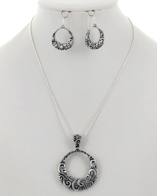 Open Teardrop Ornate Design N/E Set