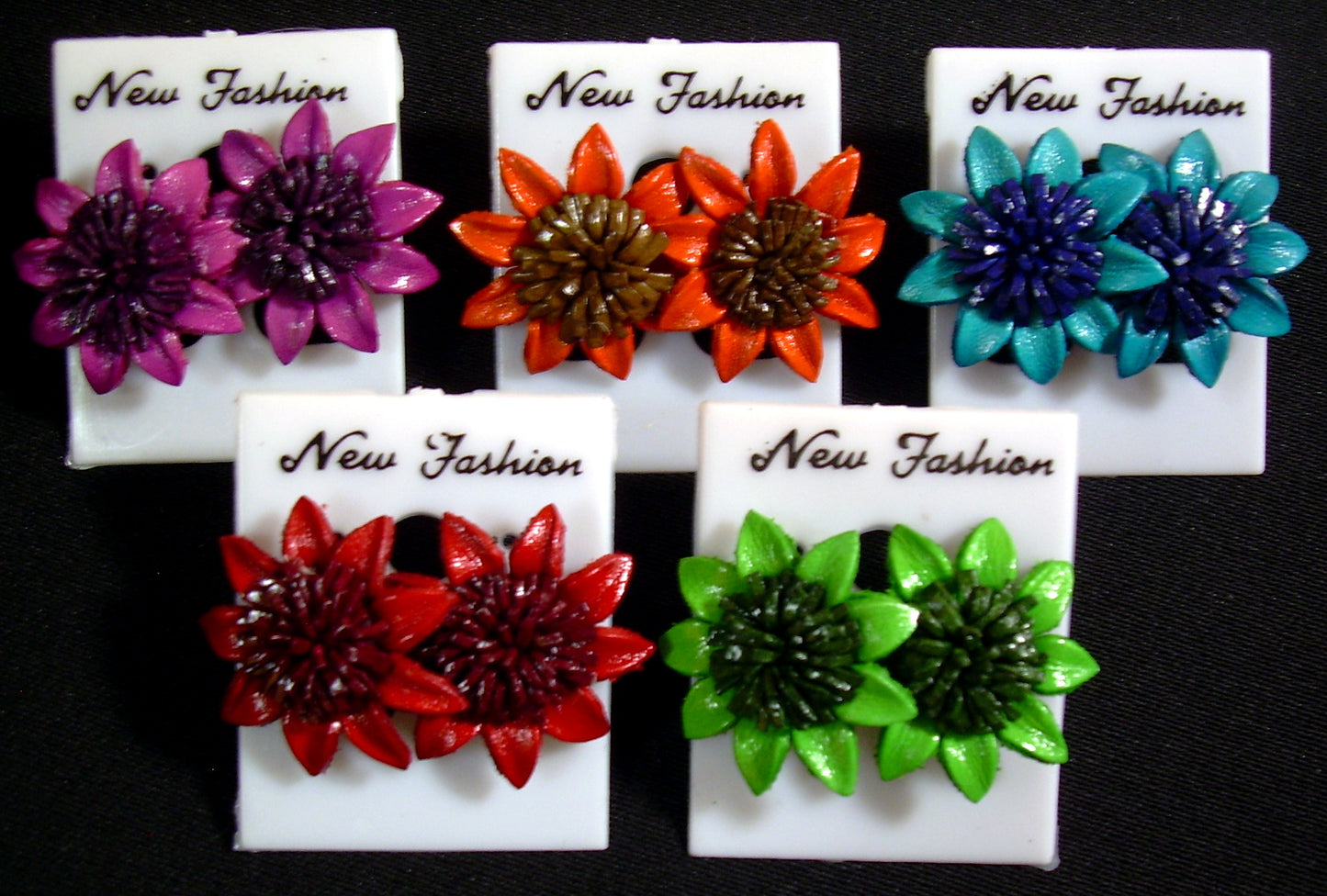 Flower w/ Pointed Petals Leather Earrings