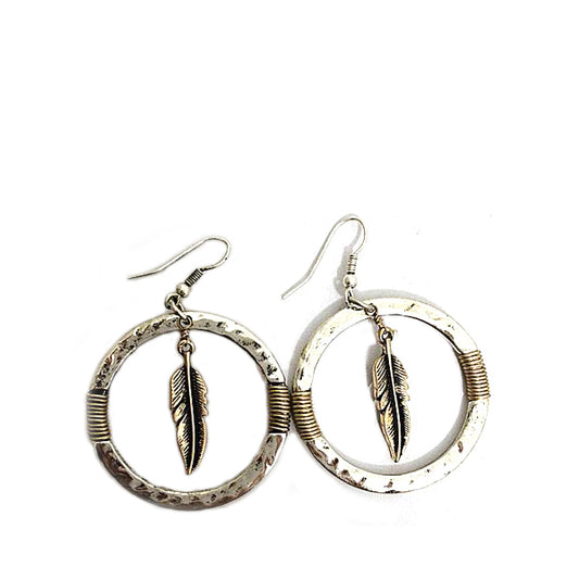 Circle w/ Feather Earrings - Silver