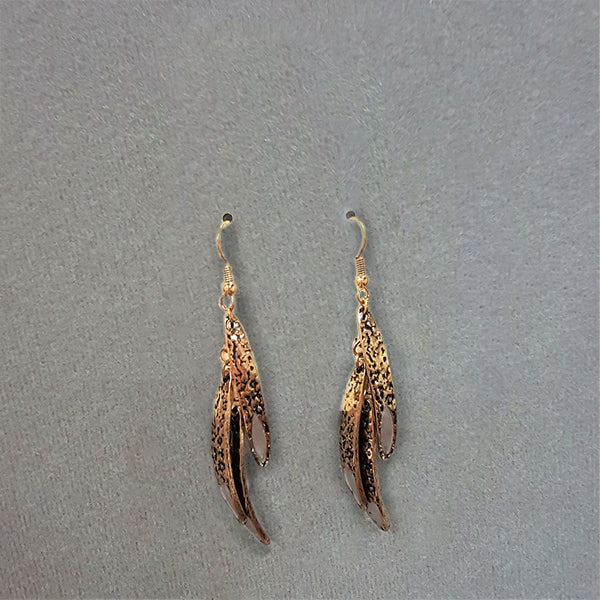 Three Curved Fingers Earrings