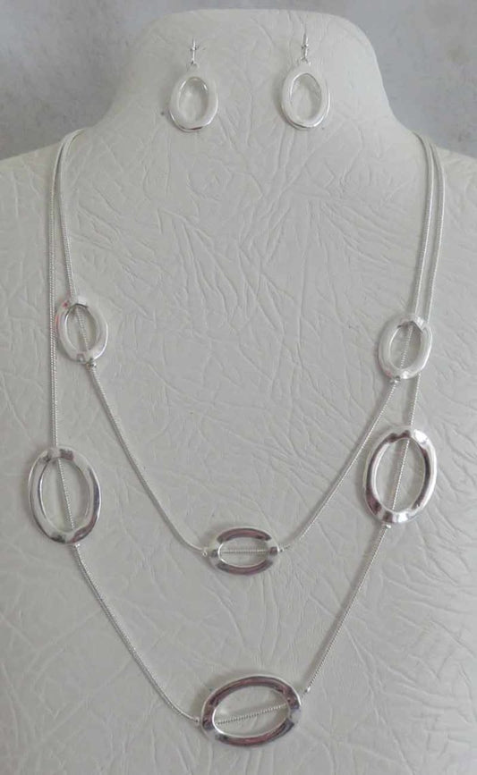 Double Chain Of Circles Silver N/E Set