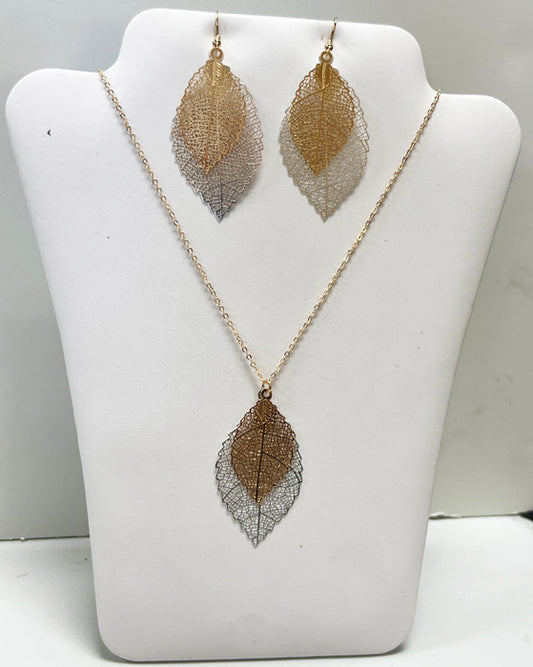 Leaf Necklace - Multicolor