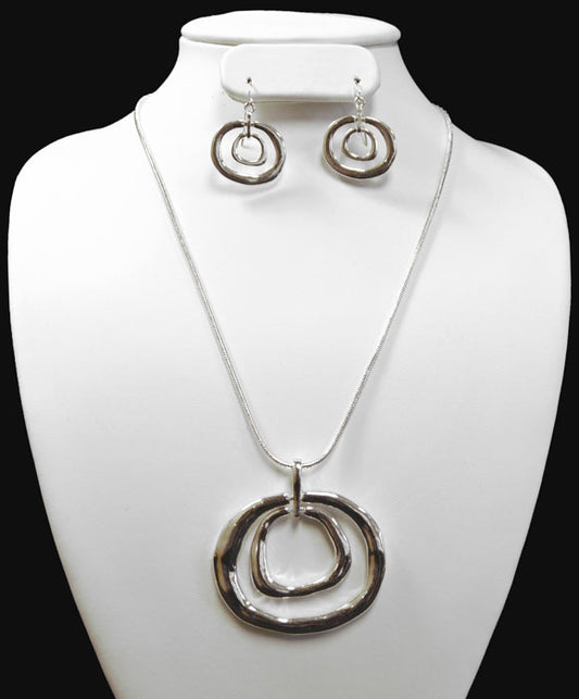 Irregular Circles - Silver Necklace/Earring Set