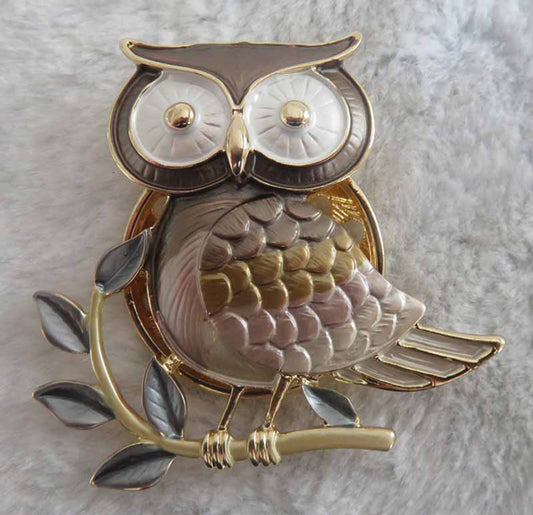 Brown Owl Magnetic Pin